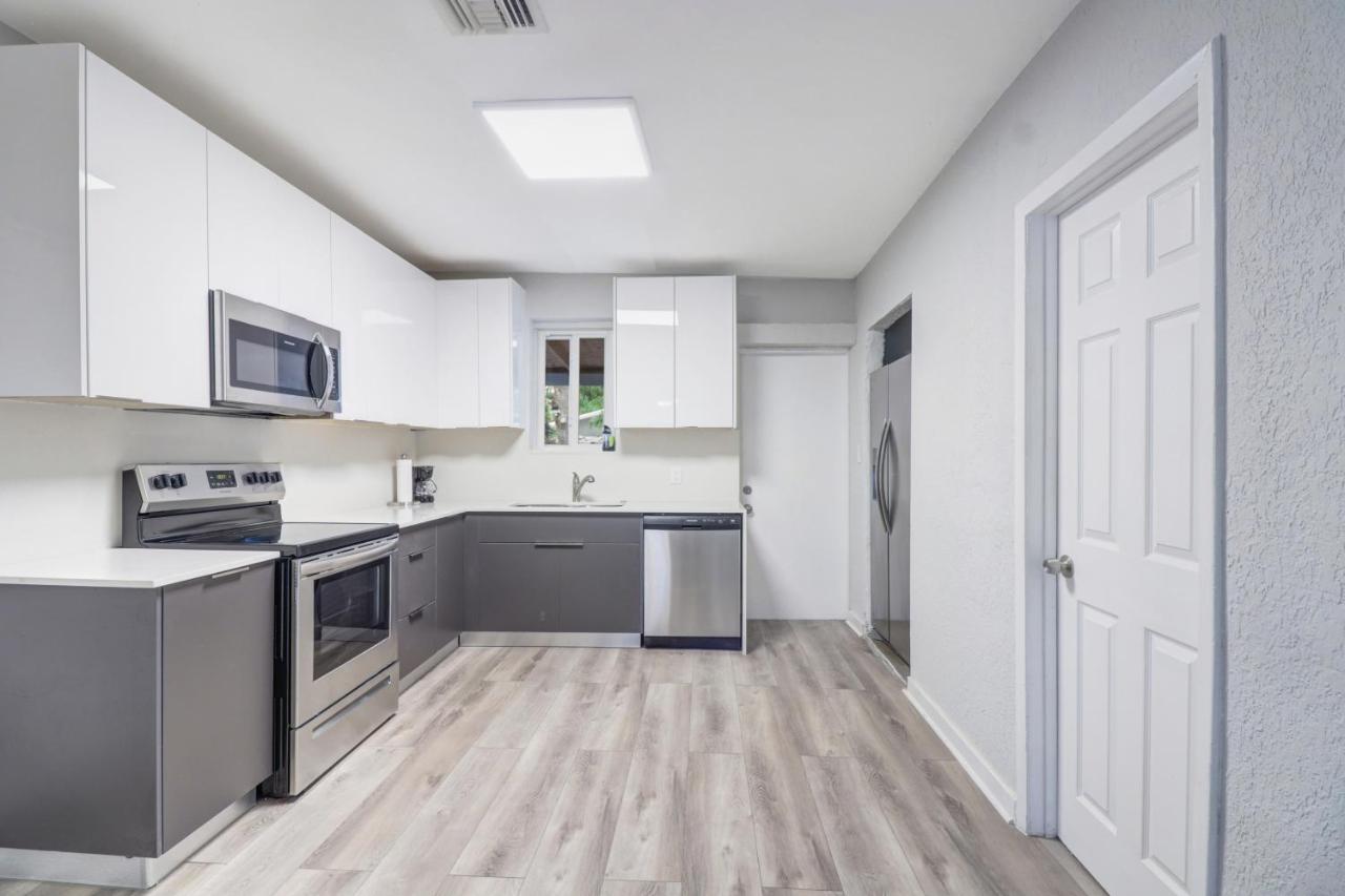 Spacious And Luxurious Home Centrally Located Between Miami And Ft. Lauderdale ميرامار المظهر الخارجي الصورة